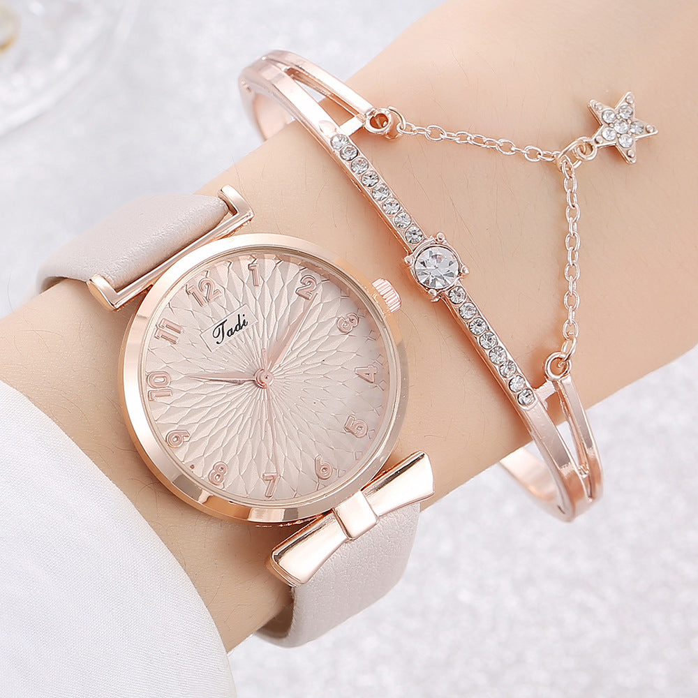 Watch Female Student New Watch Set Fashion Literal Drainage Product Bracelet Set Watch