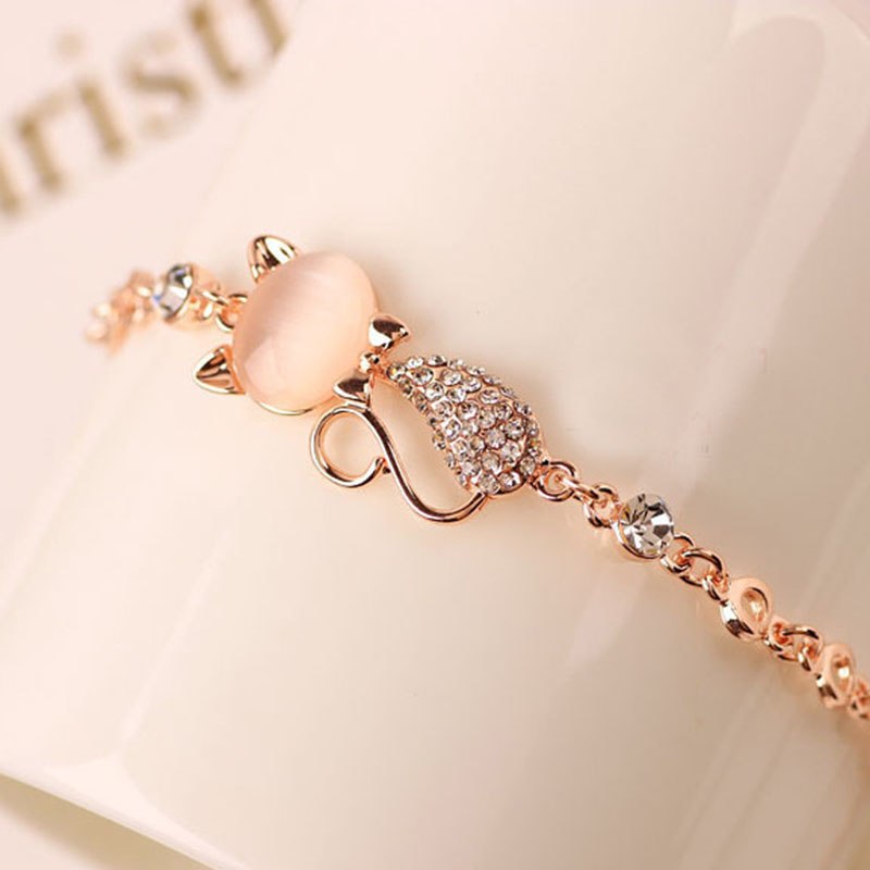 Cat bracelet with diamond alloy jewelry