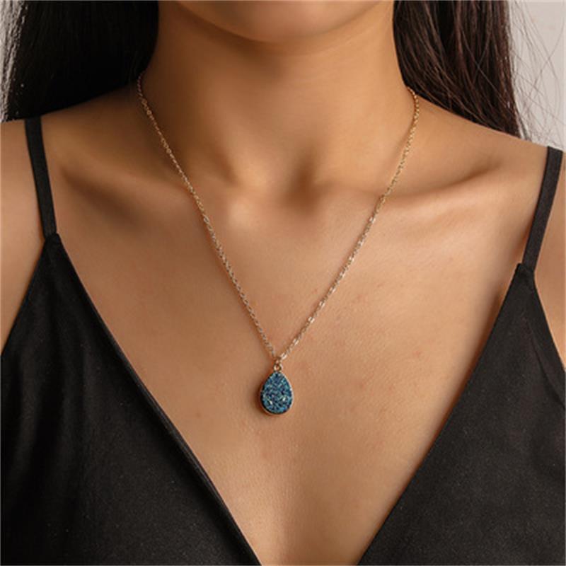 Simple Water Drop Pendant Fashion Sweet Crystal Cluster Necklace